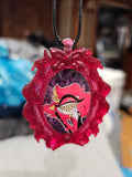 Niffty pendent necklace