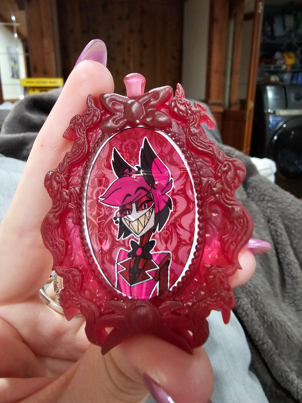 Alastor pendent fuck ups