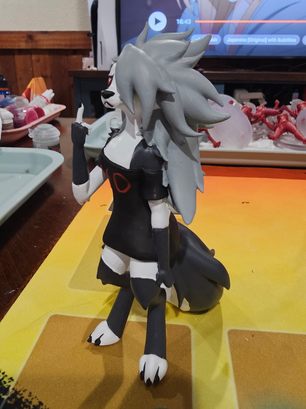 Loona in the morning mood figurine!